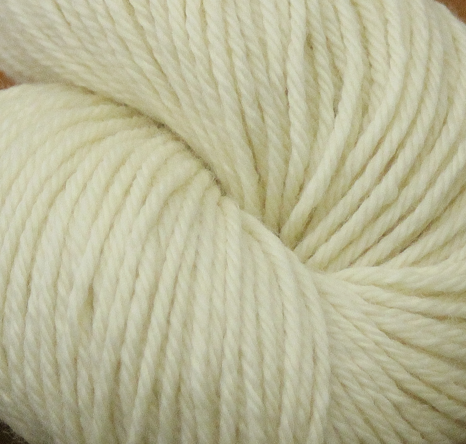 100% US Wool Worsted Weight Undyed Yarn
